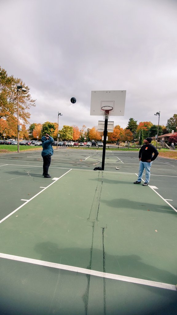 Oksana Assistant Store Manager tweet media