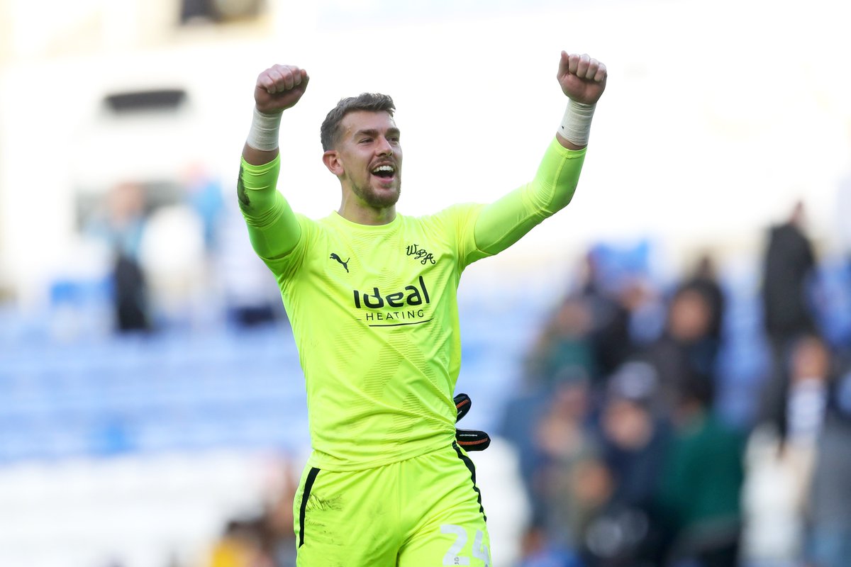 WBA's tweet photo. 🧤 @alex_palmer01 🧤 https://t.co/KJEvXBP3m0