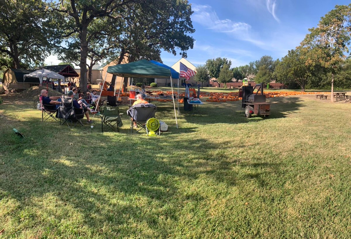 rejoicecoppell's tweet photo. The Rejoice Holy Smokers are busy cooking this afternoon! Come by the Pumpkin Patch today from 4-6:30 for some delicious BBQ! All donations will go towards helping the efforts of the Wounded Warriors Project.
•
#rejoicelife #rejoicelutheran #holysmokers #coppelltx #fellowship https://t.co/Hiop2bhjkM