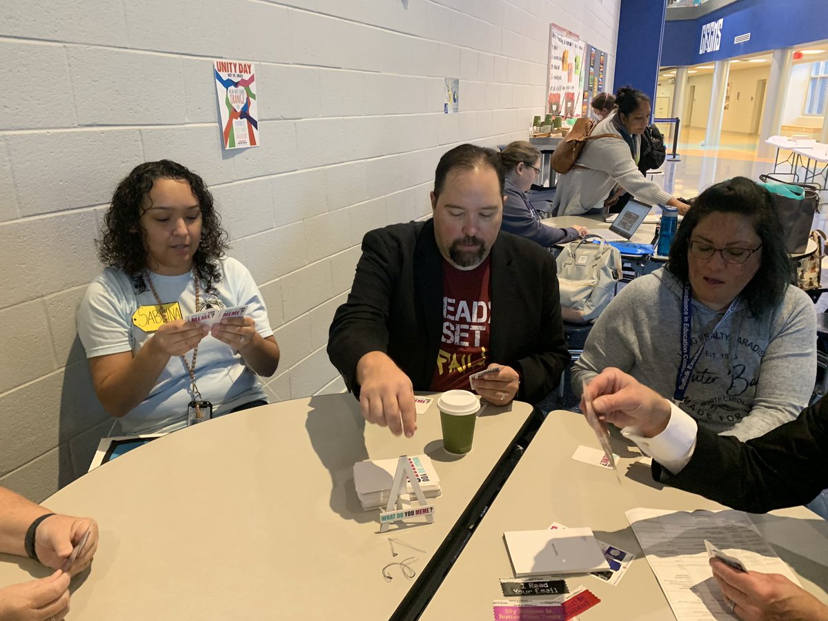 #SEECspsk12 learning and having fun 🤩 <a href="/tech_sps/">EduTechCoach</a> <a href="/Dave4EdTech/">Dave Dick, Ed.S</a> <a href="/mrhooker/">Carl Hooker</a> Game On!