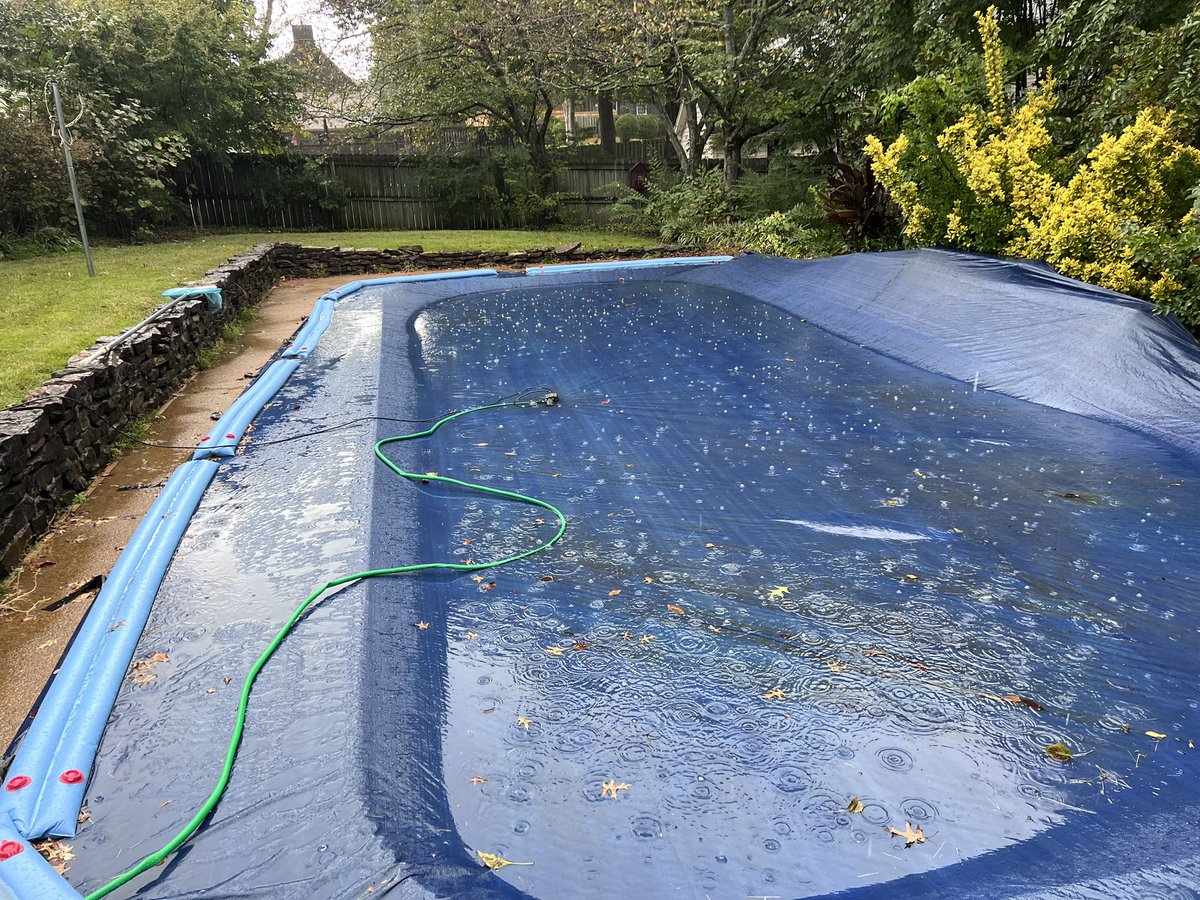 earleinthemorn's tweet photo. Get a pool, they say… I need an automatic pool cover pump.
#newpoolowner
#learningonthefly https://t.co/BVj8Cz92Q2