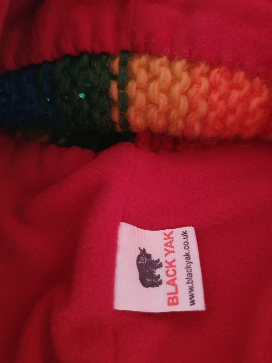 afrochic's tweet photo. @masato_jones Well I'm buzzing with my purchase, arrived this morning.. watch this face, I be mooching around Manchester ๐๐ with my matching socks! #blackyak #afrochic #masatojones #SmallBusiness #colourfulcharacter https://t.co/Ng7sNxFvYs