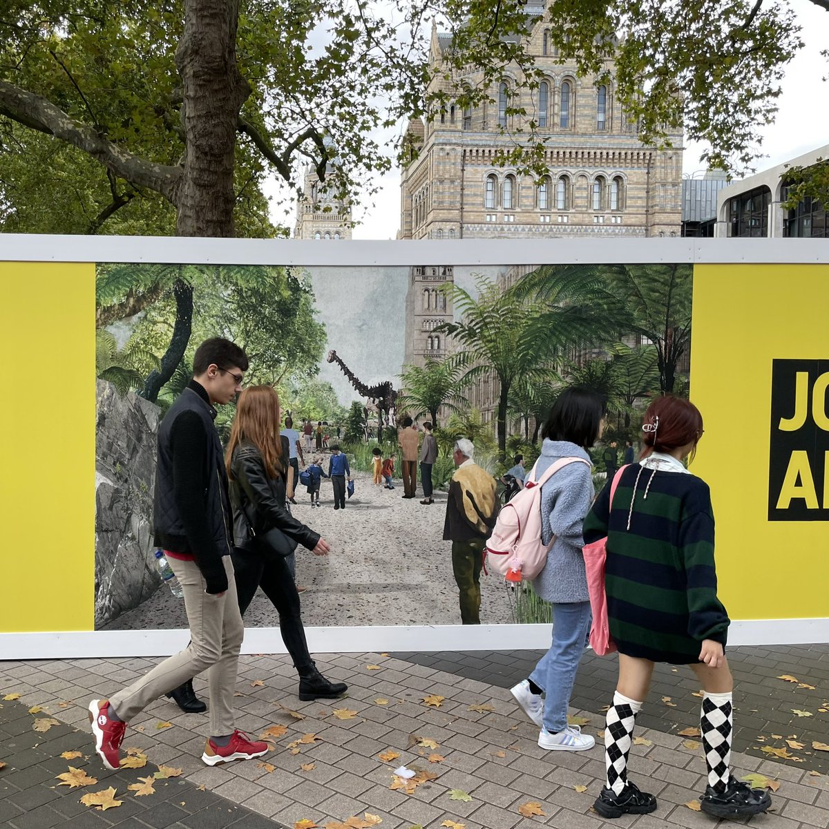 J & L Gibbons tweet media