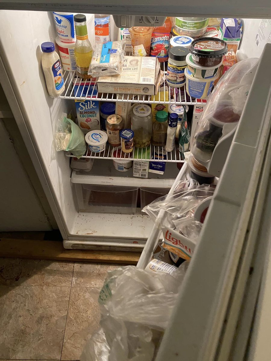 SmallLandlords's tweet photo. Look at this mess after the tenant moves out. #propertyright #justice https://t.co/KdiaVOdBQb