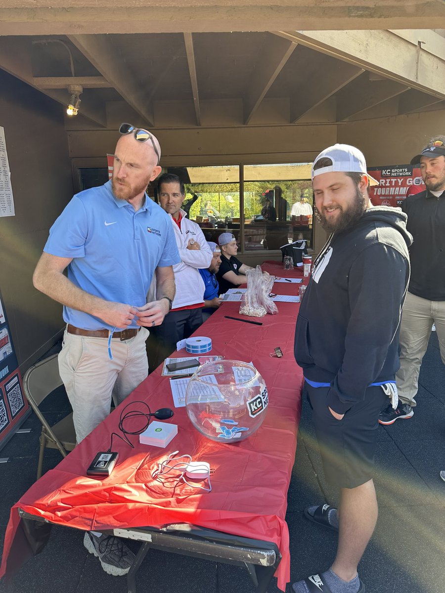 KCSportsNetwork's tweet photo. Registration is underway! #KCSNFoundation https://t.co/FwPw3dUDAg