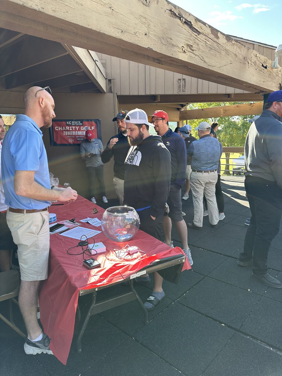 KCSportsNetwork's tweet photo. Registration is underway! #KCSNFoundation https://t.co/FwPw3dUDAg
