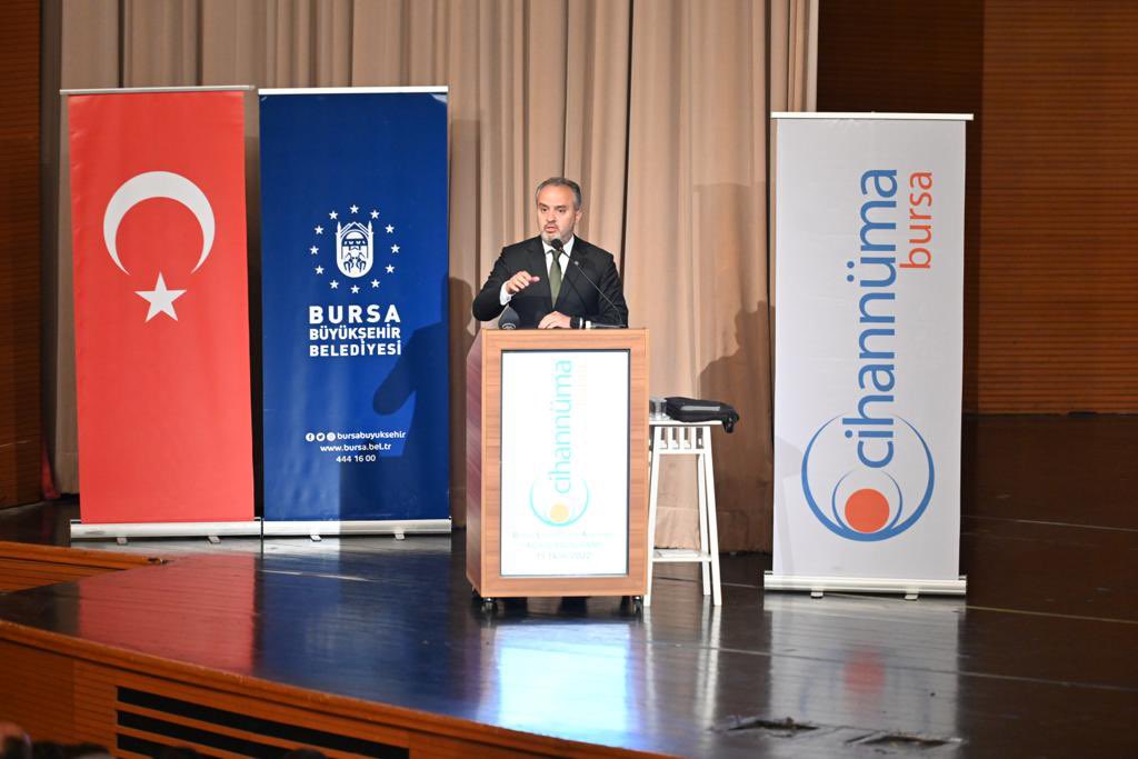 Alinur Aktaş