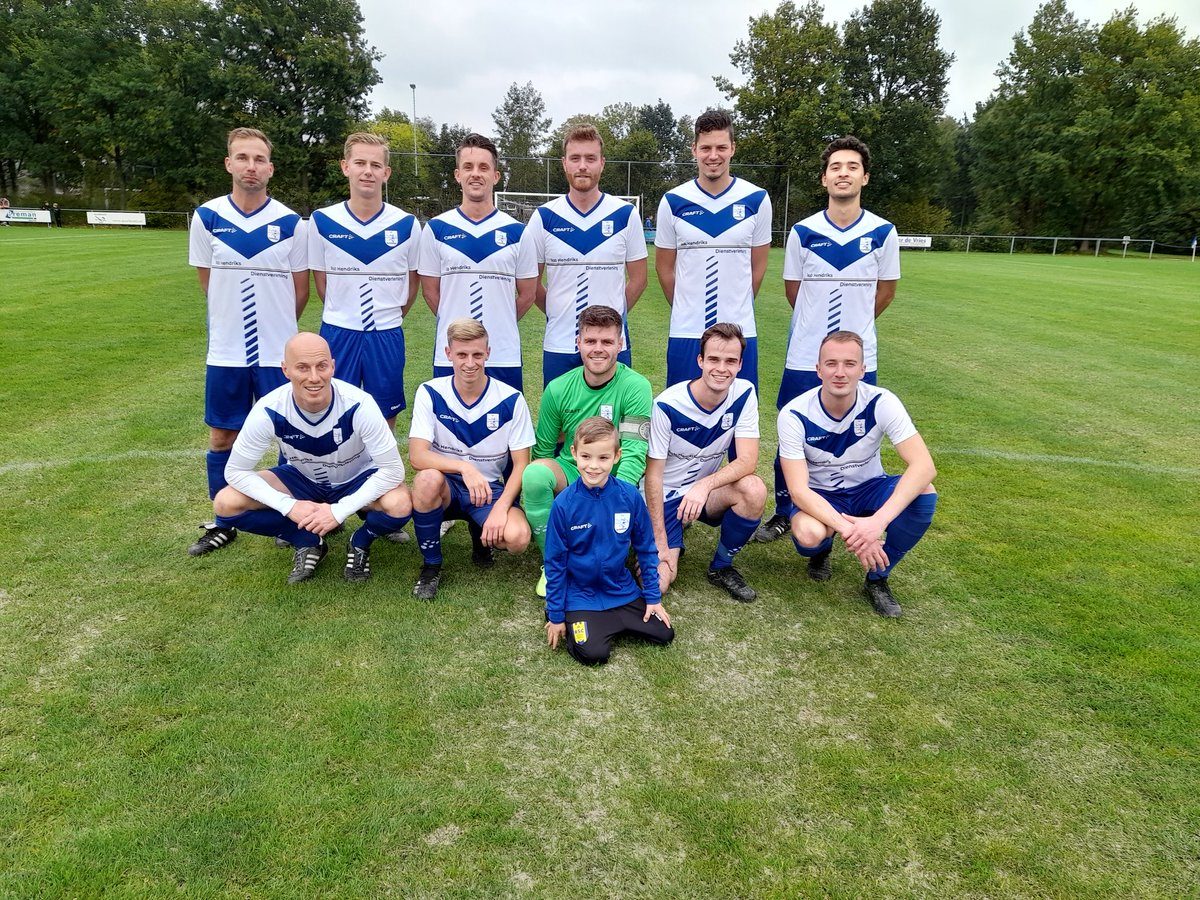 ajveninga's tweet photo. Slach om It Bûtefjild met 3-1 gewonnen van @SCVeenwouden. Vooral trots op Pupil van de week ☺️. Goed stel hoor! #goprotters https://t.co/DQTq6scIZR