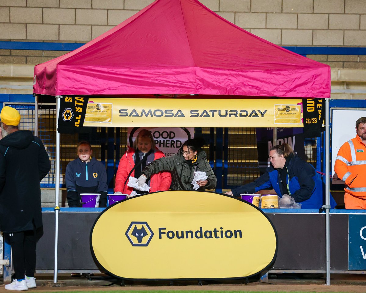 pedalsingh's tweet photo. THREE POINTS to end the most epic of weeks!!!!
#WolvestoChelsea Β£27910 πΆπ½ββοΈ
#SamosaWednesday Β£1000 πΊ
#SamosaSaturday Β£5375 ππ½
YOU RAISED AN UNBELIEVABLE Β£34285 RAISED FOR @DementiaUK also helping @wwfcfoundation #MolineuxSleepout
I BLOODY LOVE YOU π
THE FOOTBALL FAMILY ROCKS https://t.co/7Ko5CaFh6W