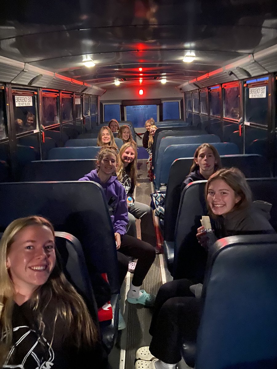 RockCreekVBall's tweet photo. Rise and shine Rock Creek! It’s time for some 🏐🏐!! Our varsity travels to Hillsboro this morning and our JV is at Wabaunsee! #VB4Life https://t.co/VMt3YlEbHk