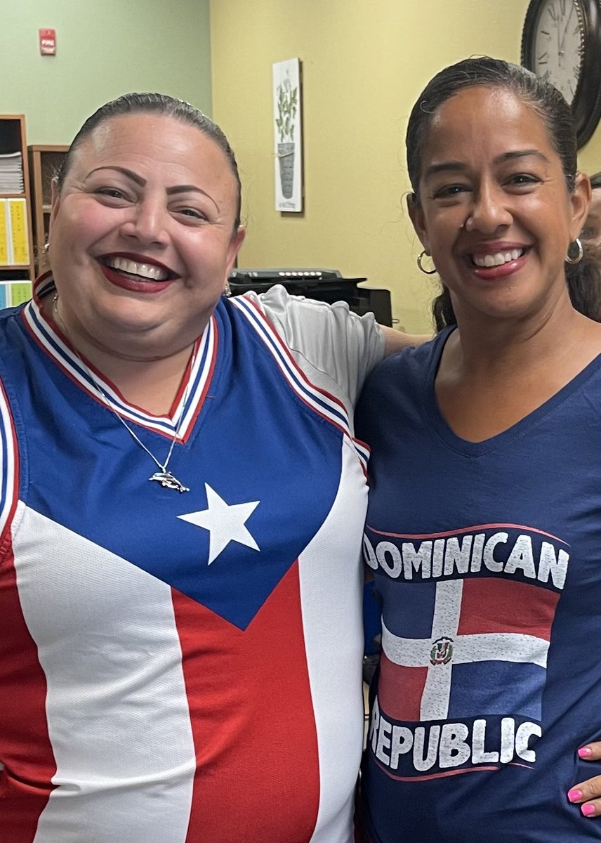 MichelleVidalAP's tweet photo. Celebrating Hispanic Heritage Month has been amazing!!! Mrs. Rosado did an amazing job with everything!  So proud to be part of the WLE family! #wlestrong #minijefa @WLES_OCPS https://t.co/DT1vkfymcL