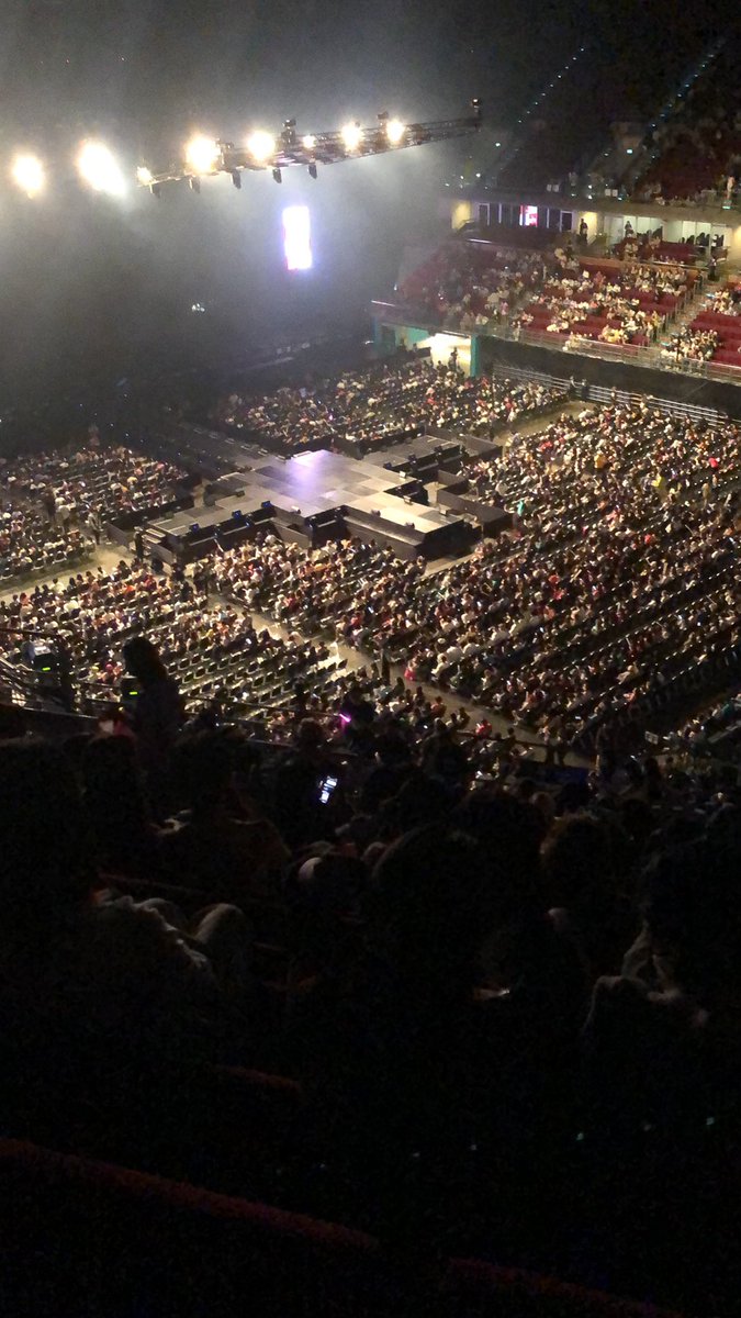 najaellee's tweet photo. 1500 กามิ                    5500 อันยอง
#KamikazeParty2022 
#안녕BANGKOK https://t.co/2VD9HpOU8D