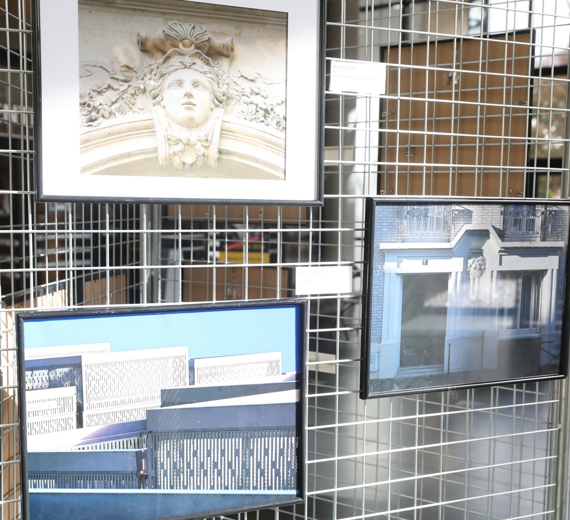 BoulogneCulture's tweet photo. 📐 À l'occasion des #JNArchi 2022, admirez les clichés hyper graphiques du Club #photo Révélateur 📸

📍 à l'espace Landowski 
📅 jusqu'à demain soir 

Programme complet des visites et animations 👉 https://t.co/TZ1BDN5rmk

@JNArchi @OTBB92 #architecture @MinistereCC https://t.co/7N2MgtRcHp