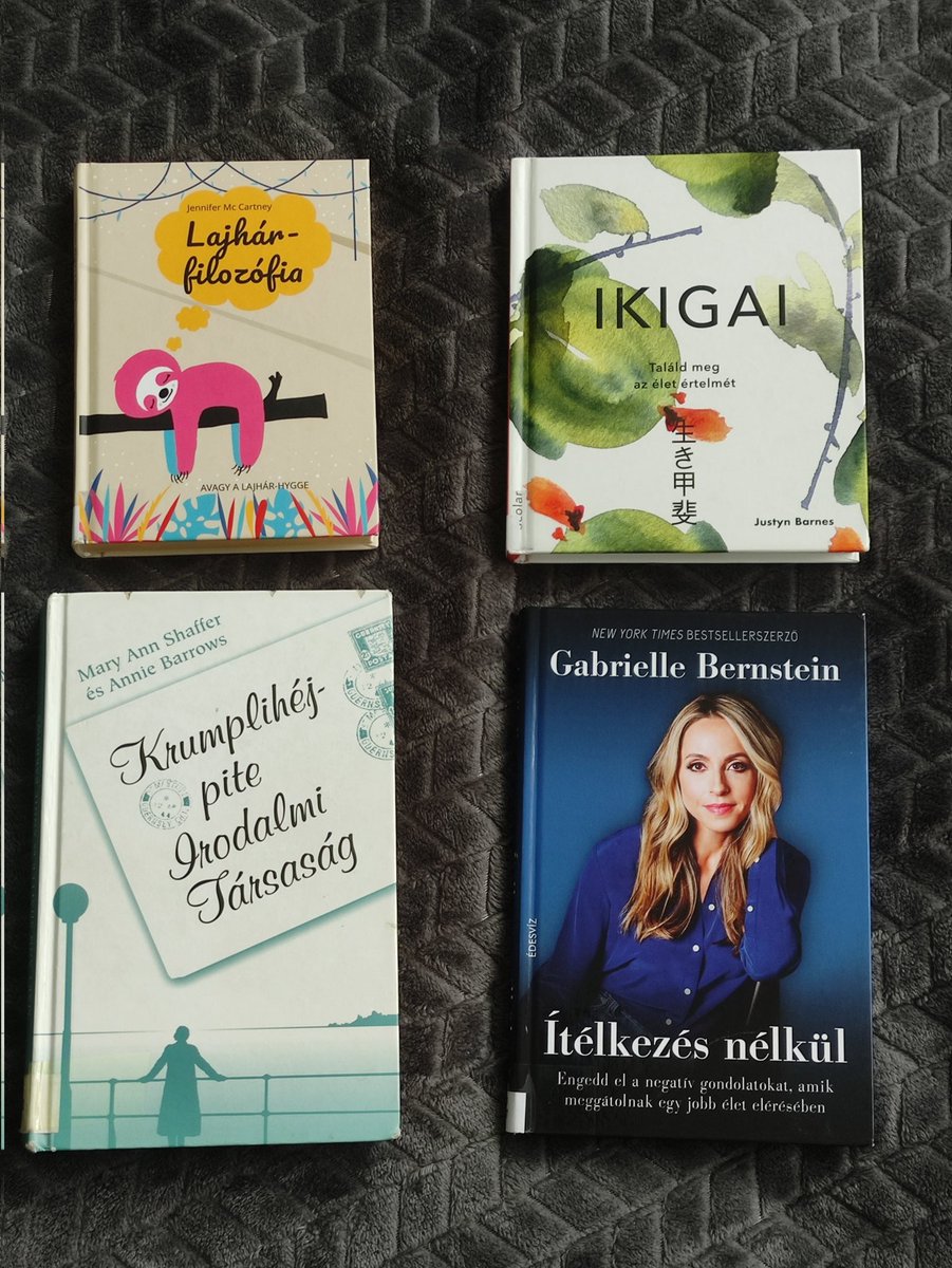 ittszandi's tweet photo. voltam könyvtárban is 📚 https://t.co/4FrZW94cSt