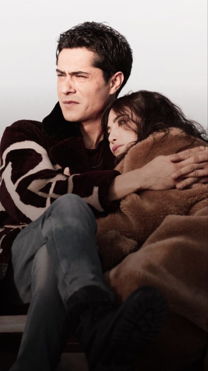 Mahkumun final yapmaması için uğraşıyoruz durmadan rt yapıp #MahkumFinalOlmasın etiketini kullanarak yorumlarınızı bekliyoruz!