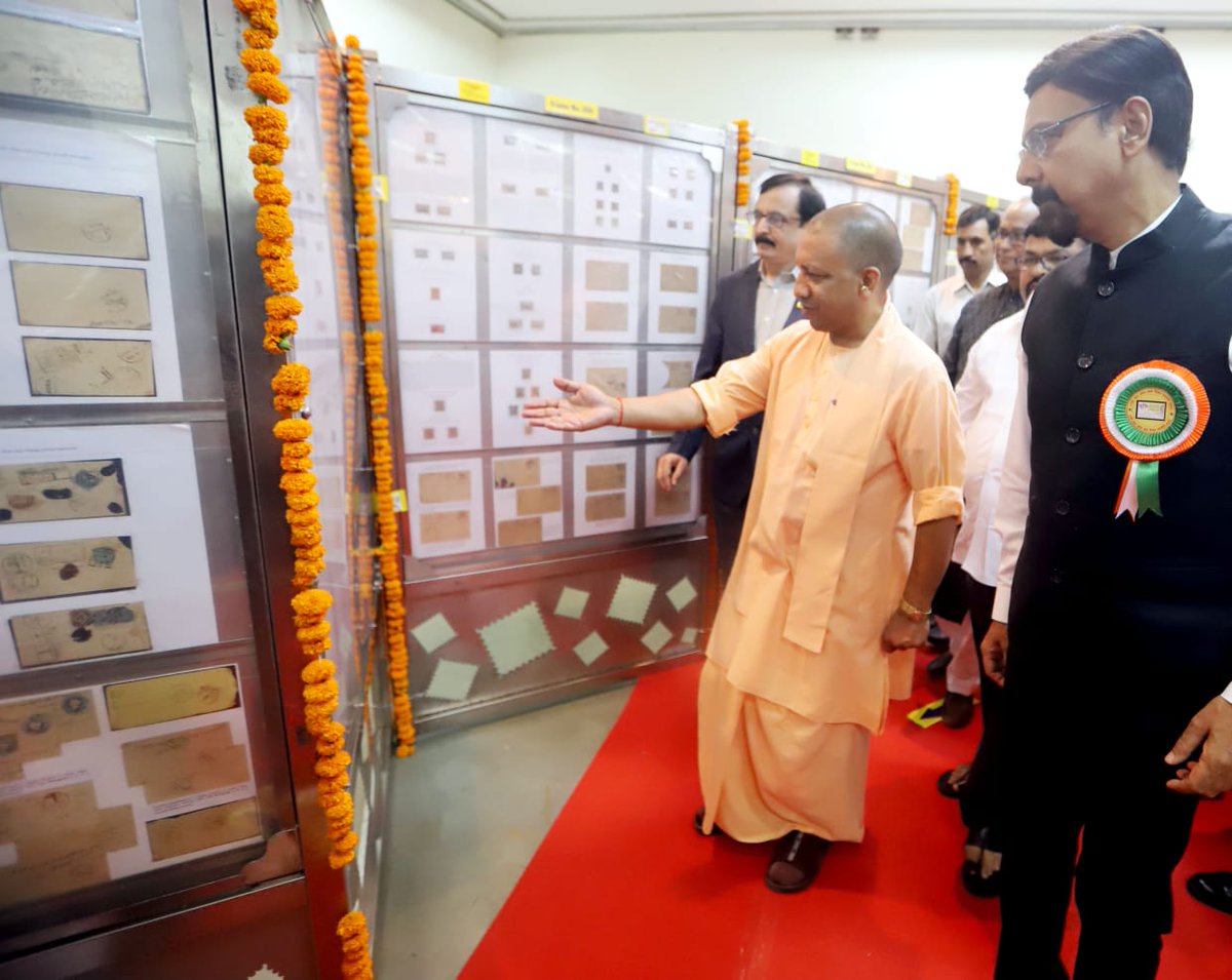 cpmgup's tweet photo. श्री योगी आदित्यनाथ, माo मुख्यमंत्री उत्तर प्रदेश द्वारा आज ललित कला अकादमी, #लखनऊ में 12वीं राज्य स्तरीय डाक टिकट प्रदर्शिनी #UPHILEX-2022 का शुभारम्भ किया गया l 
#PhilatelyasHobby
#PostalWeek2022
@CMOfficeUP @myogiadityanath https://t.co/qBfSqFdREA