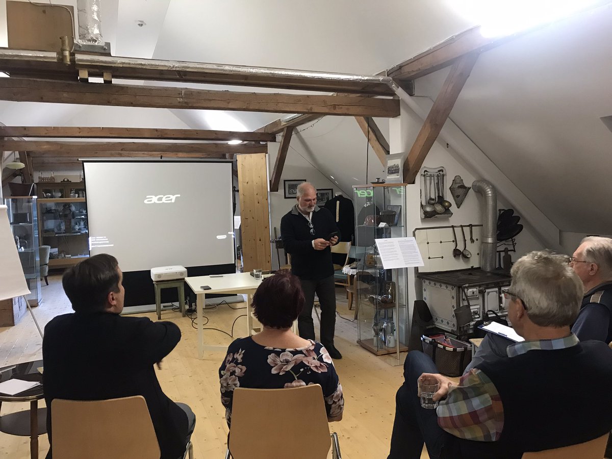 Mit dem Kernteam starten wir heute in einen Workshop mit #WolfgangHauck von der #KunstbaustelleLandsberg zum Thema Landkreis- #HistoryApp.
#Museum #kleineMuseen #digSmus #digAmus #keinRembrandt