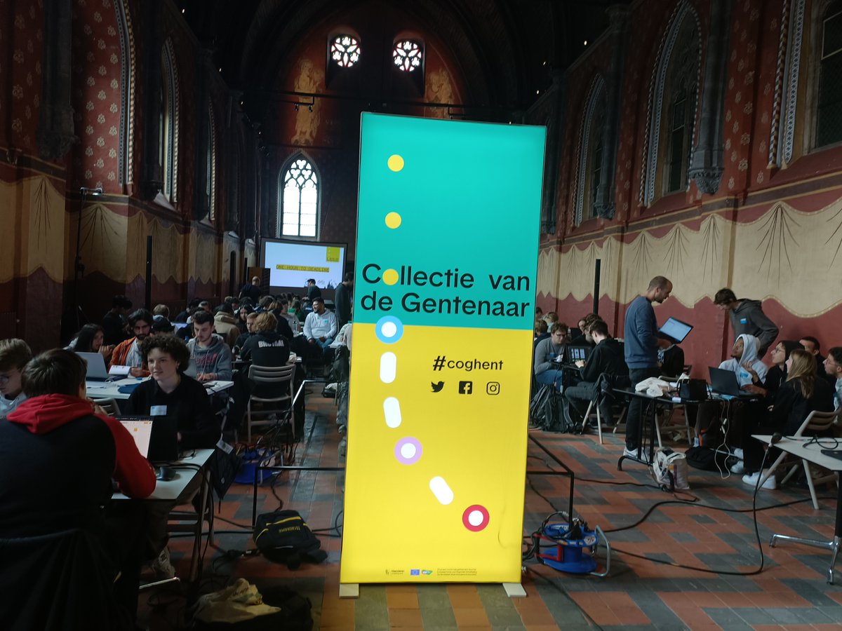 Dit jaar gaat #appsforghent over #coghent. Mooi om te zien hoe de combi data, cultuur en erfgoed veel volk op de been brengt