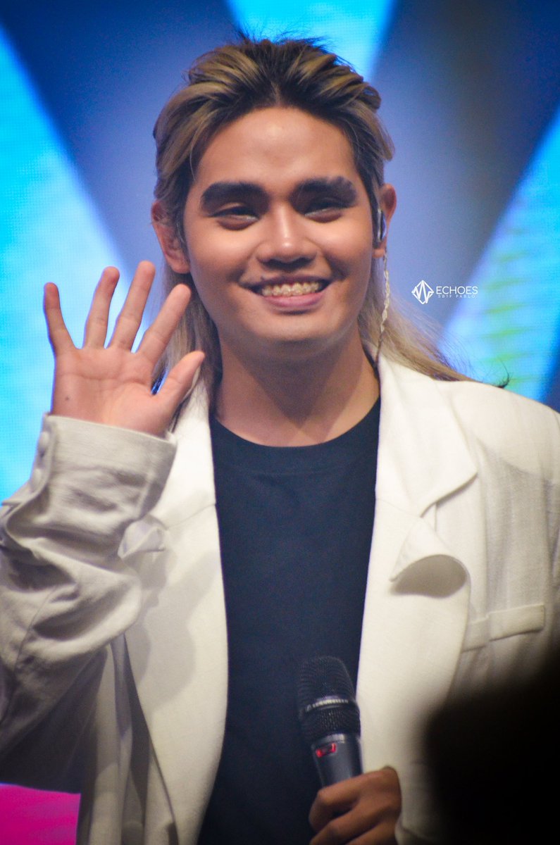 hereforpablo's tweet photo. Walang aahon sa pagkaulol kay John Paulo Nase. 🥺🥰💜

WYAT TOUR IN DAVAO 
@SB19Official #SB19       
#STANWORLD #SWUnionWarmUp

#WYATTourDavao
#SB19_PABLO @imszmc https://t.co/tEzbIeFxWU