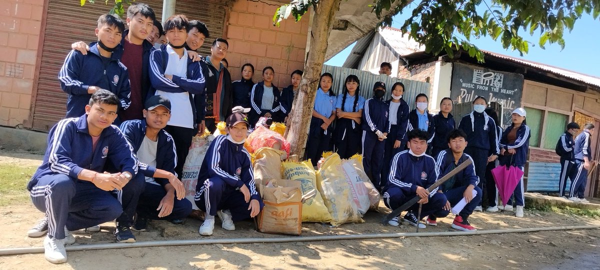 NSS_DBCM's tweet photo. Massive Cleanliness drive organised by DbcM nss units 1,2,3.
Around 200 volunteers with P.Os did a work in college and in adopted villages.
Collected 70kg plastics. #CleanIndiaCampaign2022 #SwachhBharat2022 
@_NSSIndia @nss_rdguwahati @nssCellmu https://t.co/upZtleSIMg