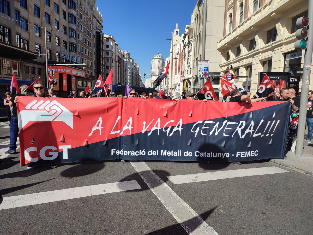 CgtJardines's tweet photo. #15OctubreTodxsAMadrid
#PensionesPúblicas
#PensionesYSalariosDignos
#PorloPúblico
Los jardineros en defensa de las pensiones públicas y por el #IPCReal el #15Octubre en Madrid https://t.co/3dVCv3XMn7