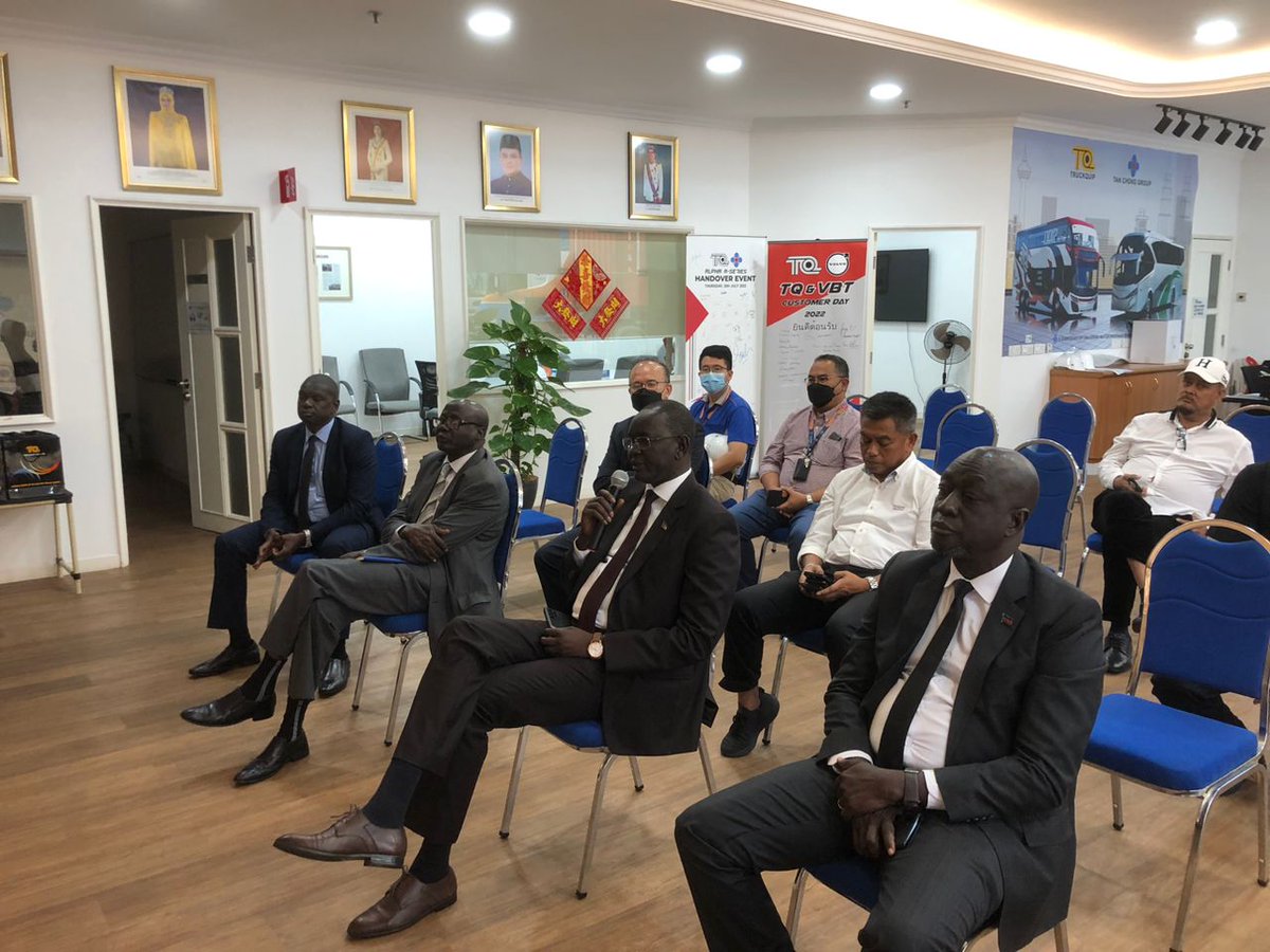 bsmartsystem's tweet photo. A very meaningful exchange in business opportunity between the delegates and TruckQuip in expanding their portfolio in East Africa.
#TRUCKQUIP #NRA #southsudan #BSMART #bsmartsystemsolutions https://t.co/yrmbkf7QCc