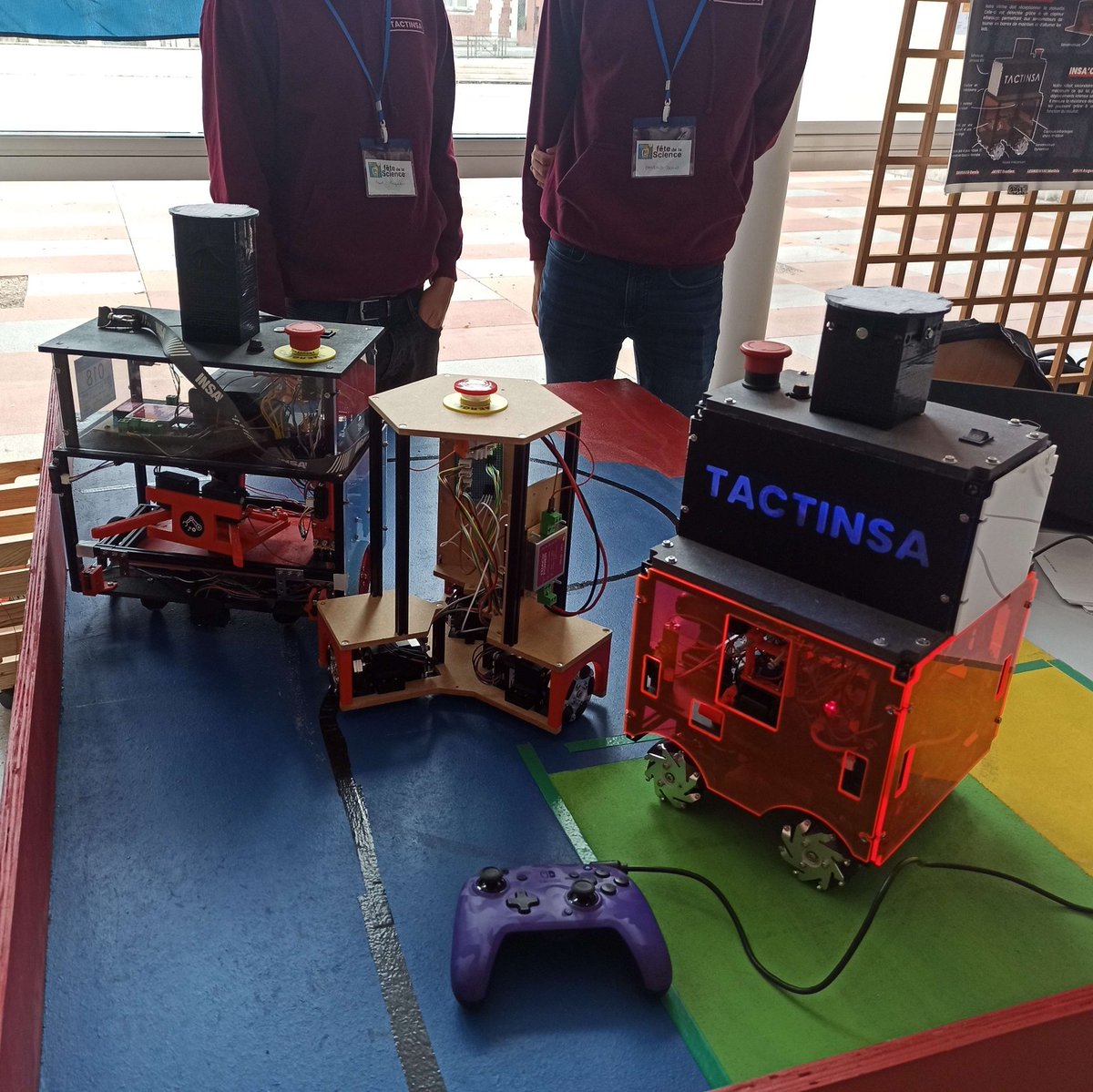 Venez piloter nos robots jusqu'à 18h sur notre stand à la fête de la science à l'<a href="/insacvl/">INSA CVL</a>