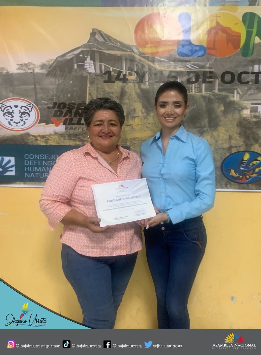 EGuzmanurresta's tweet photo. Se realizó la entrega de certificados para aquellas personas que día a día luchan por los #DerechosHumanos, para que así #Ecuador sea un país más Justo y libre de violencia!!

#JhajairaUrrestaDDHH
#jhajairaurrestaasambleista
#cumbrenacional

@Rc5DSur @BancadaUNESec @RC5Oficial https://t.co/wlljLVmQhE