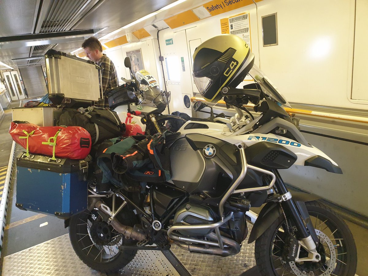 Destination Italy with #M20 closed #France fuel shortage... think I may divert via Germany 🇩🇪 
#bmwmotorrad