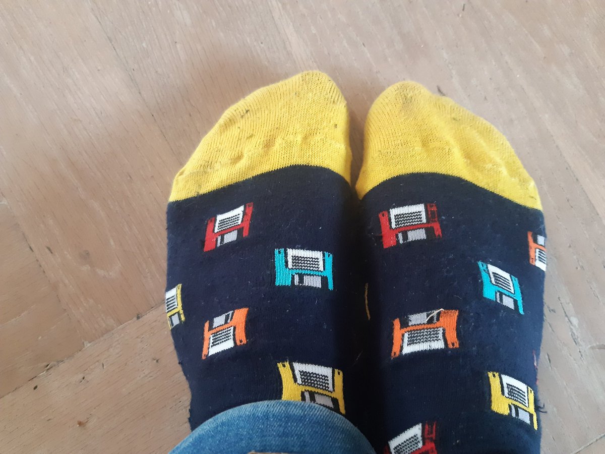 AM_Adema's tweet photo. Ik heb digitale duurzame toegankelijke sokken aan #donotforget #saveas https://t.co/0V60qwfQmt
