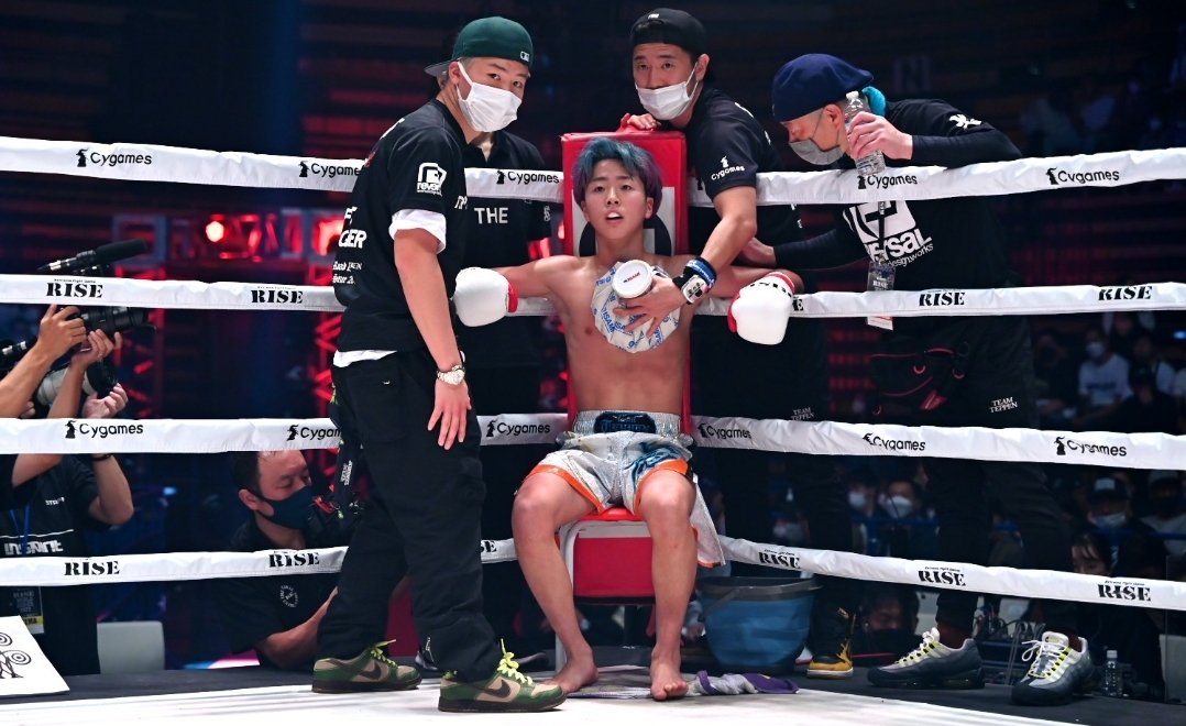 otonanoko8360's tweet photo. 最強のTEAMTEPPEN🌟
カッコいい🔥🔥
#那須川天心 #那須川龍心
#RISE_WS
#boutreview 
@TeppenTenshin ,@TEPPEN13 https://t.co/FN6z3bgfZ9