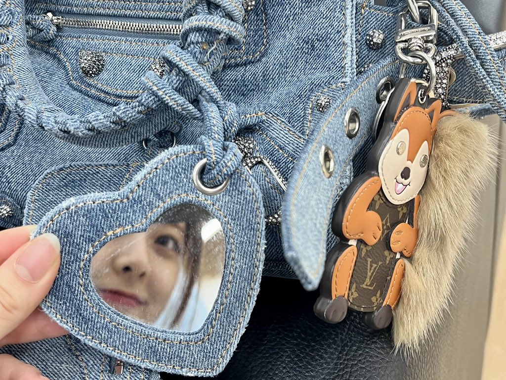linggo0526's tweet photo. 우리 신유나 강아지..🐶
요새 넘 리트리버 같아😍😍

#YUNA #ITZY https://t.co/sG9dwLcBCN