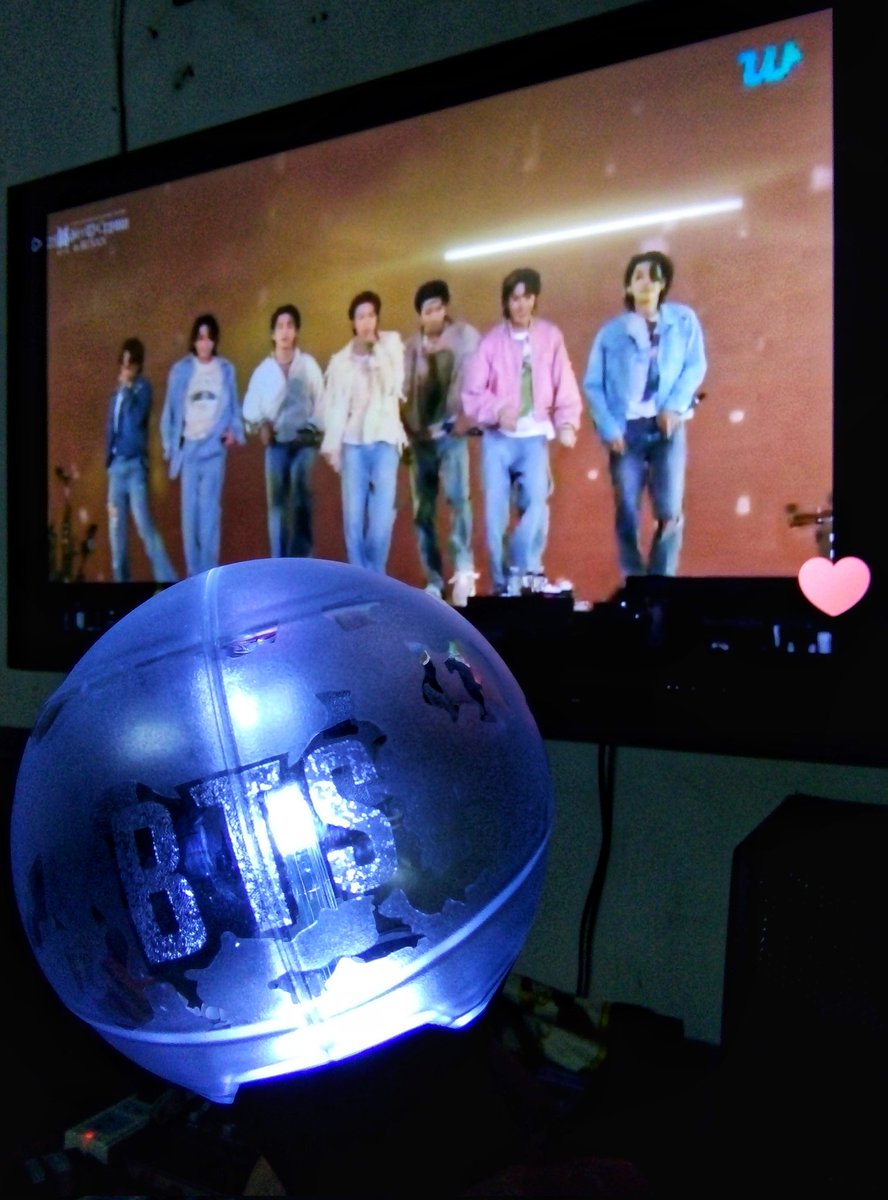 jessyyykaaaa's tweet photo. I'm so happy, Thank you BTS! Borahae 💜💜💜 https://t.co/lPfLvVRwGe