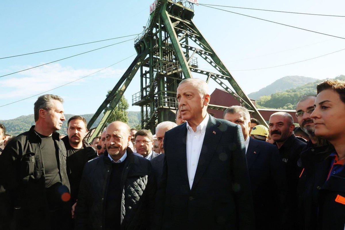 Kadir_Demez's tweet photo. Başımız sağolsun..

Rabbim hayatını kaybeden kardeşlerimize rahmet, yakınlarına sabırlar ihsan etsin. 

#BirizBirlikteyiz
#Amasra https://t.co/dTCYPg4s42