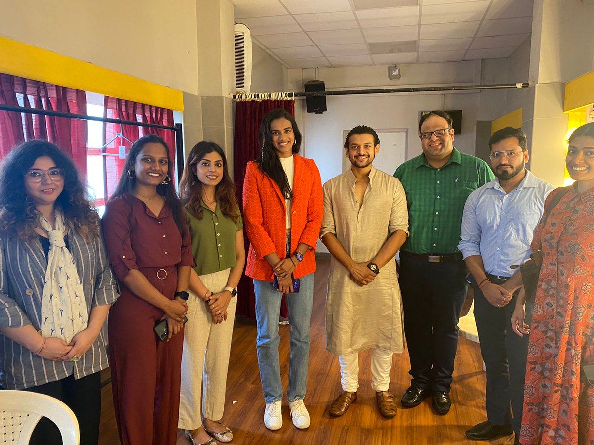 AnantBhan's tweet photo. I was privileged on behalf of @SangathIndia on 10th October 2022 #WorldMentalHealthDay2022 to host a panel conversation "Let’s Be Brave Together" panel discussion at the event organized by Maybelline New York in partnership with Sangath https://t.co/R563LhTyyb