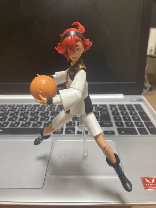 #スレッタヌキfigureRISEスレッタヌキちゃん完成たぬ〜やっとお姉ちゃんと一緒に撮れてよかったねエアリアル君(ちゃん)石破天驚ポーズもいい感じタヌキ耳も欲しかったけど、なかったのでタヌキ絵で我慢だ( ;∀;) 
