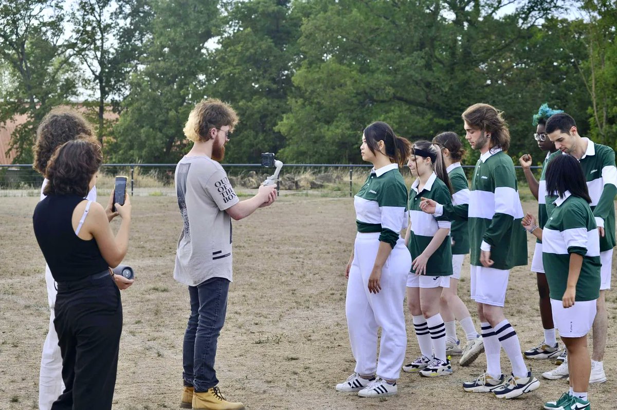 BlackSohi's tweet photo. Shooting backstage 🏈

Dance cover : https://t.co/bN0Xyee3U4

#enhypen #engene #kpop #backstagevideo #BehindTheScenes #bts #shooting #dancecover https://t.co/1EAGQnVgr1