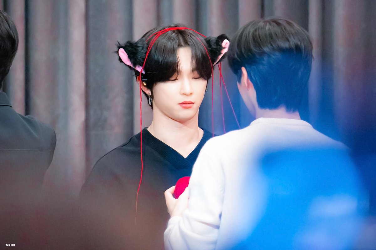 726_Do's tweet photo. 221015 강아지가 어떻게 고양이??

#ONEUS #LEEDO 
#원어스 #이도 #건학 #김건학 https://t.co/fqZ8wYmo1S