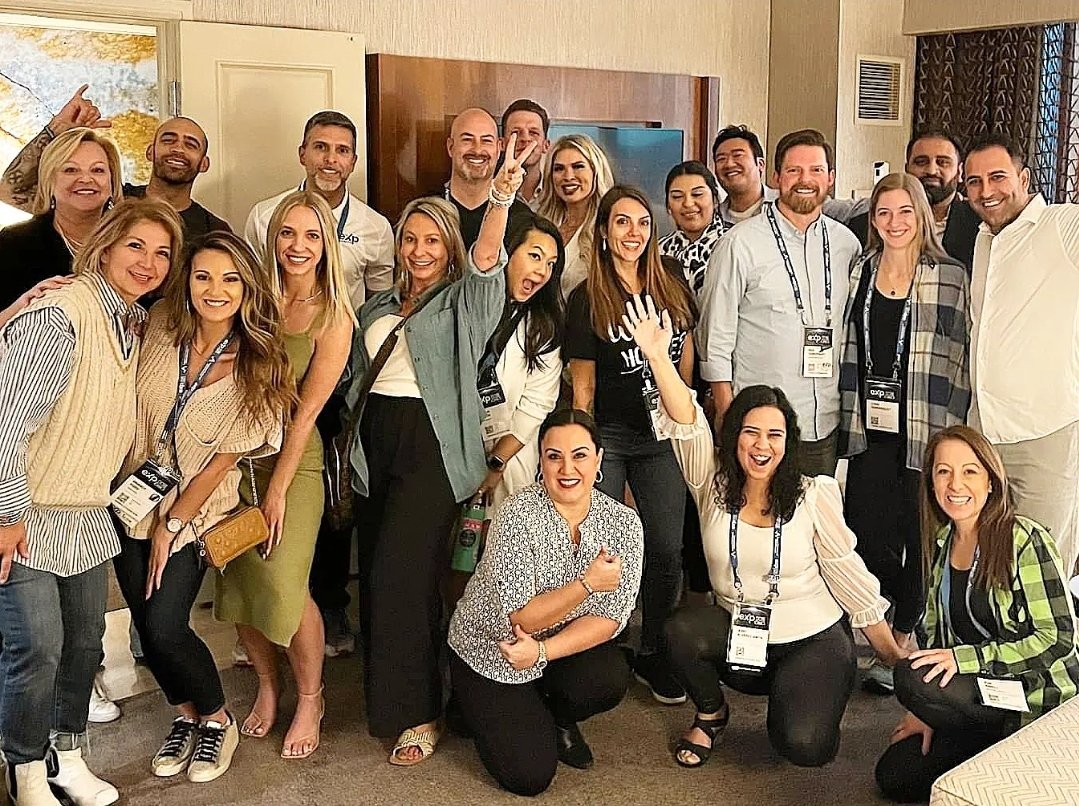 ProvenByRuben's tweet photo. This freaking crew!
Filled with multipliers, supporters, cheerleaders and amazing business people and leaders!
I'm glad I took the risk to build something for myself and my family despite what others have said.
@eXpRealty
Till next time #expcon!
#LetsGoLetsGrow
@eXpWorldIR https://t.co/Mtd2wBtBjf