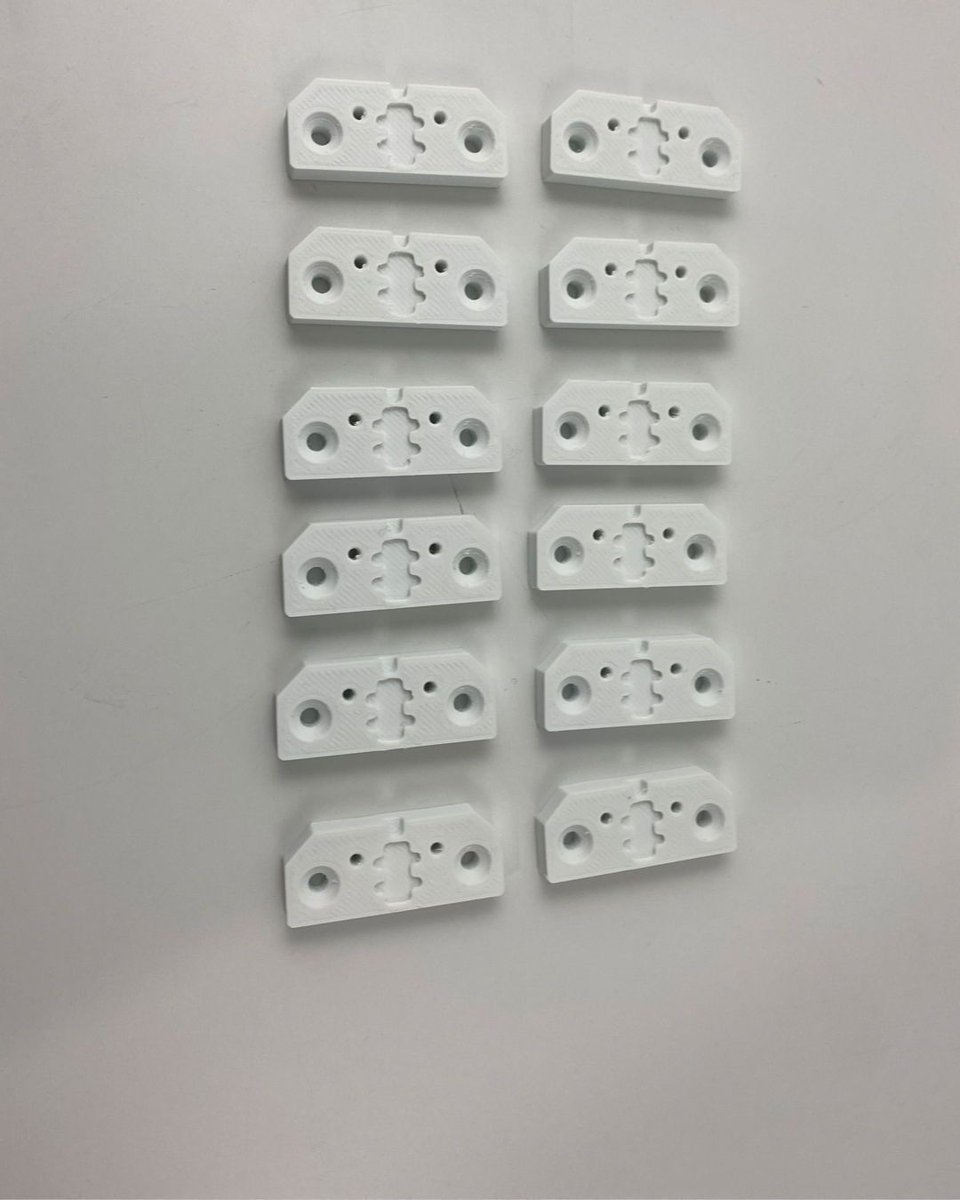 V3DPrinting's tweet photo. Réalisation d’une petite série de pièces en ABS pour des fermetures. https://t.co/Wy88p4tvi5
