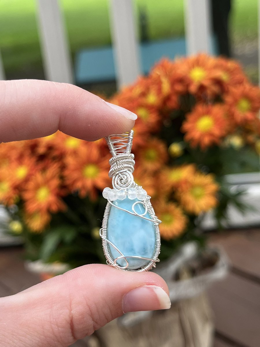Larimar &amp; rainbow moonstone 🖤🌈

Happy small business Saturday! Take 15% off on my Etsy, plus free U.S. shipping on orders of $35+ 🖤 etsy.me/1VxGRAF