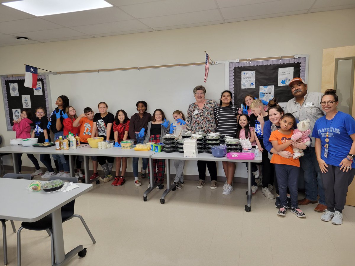 Tina Haden (@tinahaden1) on Twitter photo Friends Having Fun Club did a great job today at our baked potato/salad lunch. <a href="/NISDstrausSped/">Straus M.S. Special Education</a> <a href="/NISDStraus/">Joe Straus III Middle School</a> @HSanchezJSMS Friends Having Fun Club did a great job today at our baked potato/salad lunch. <a href="/NISDstrausSped/">Straus M.S. Special Education</a> <a href="/NISDStraus/">Joe Straus III Middle School</a> @HSanchezJSMS