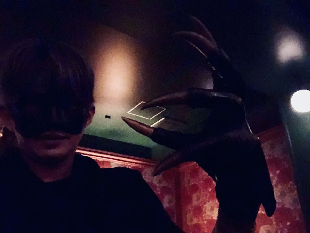 p_pxxx's tweet photo. お待ちしていますね🦇 https://t.co/Bf2jQrRZOj