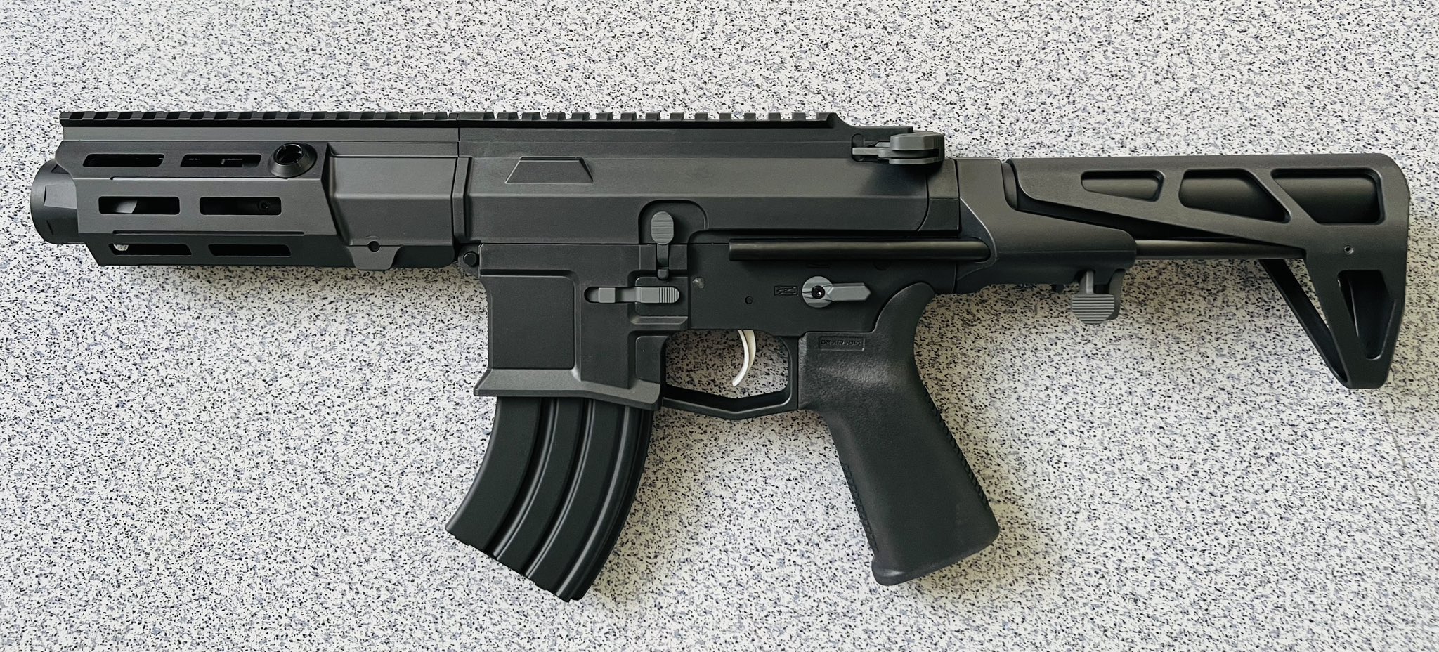 ダブルイーグル　CMP9 DE Airsoft Japan Official（Double Eagle） on X: 