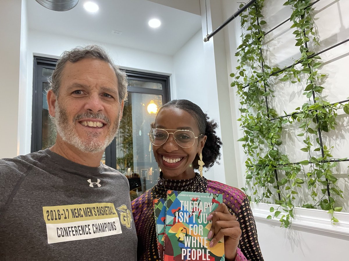 Was great to meet @Kiara_Imani  and purchase her first book, “Therapy Isn’t for White People Only” Thank you!!
