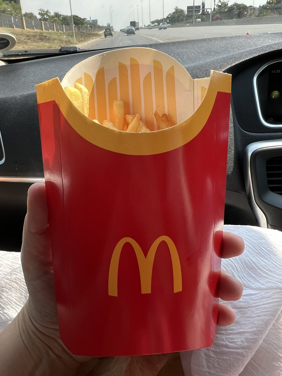jozi_tee's tweet photo. Dear @McDonalds_SA when I order a large fries it’s because I want more fries not just the bigger box. Just not good enough… https://t.co/BssneHAQ5E