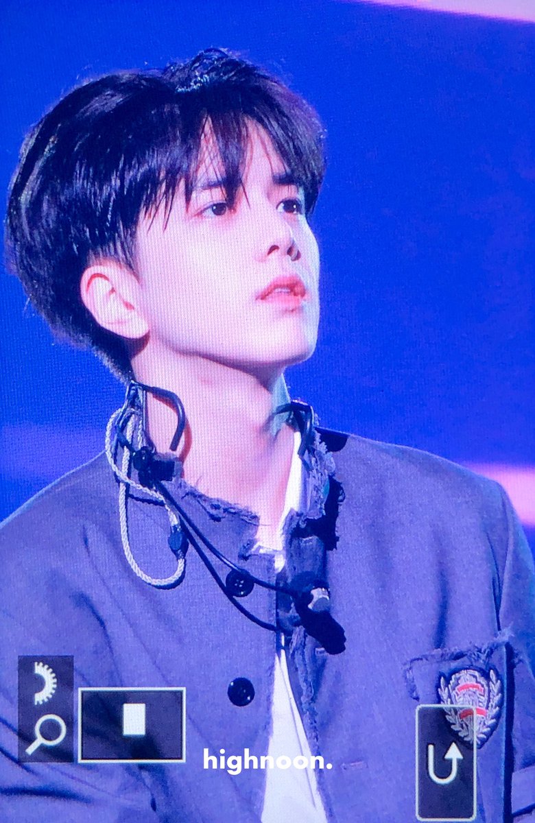 กักคุรันผมฟ้า = ยองฮุนเซมไป
กักคุรันผมดำ = ลุกม๋า