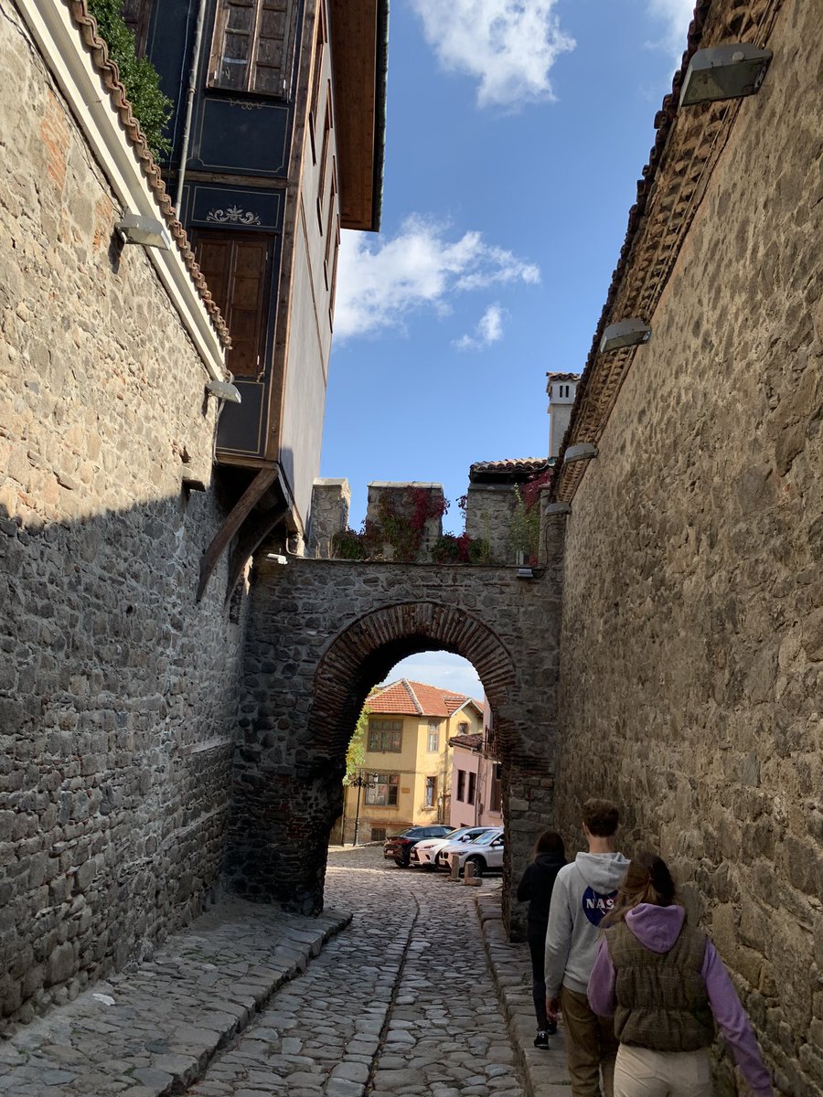 dante_brandi's tweet photo. It’s great to see that in all its names&layers, from #Trimontium to #Philippopolis, its heritage and spirit have never been so lively #пловдив 🇧🇬 https://t.co/nIEvPQkzpb