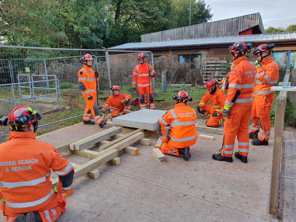 Hampshire & IOW USAR Team 📟-🇬🇧 tweet media
