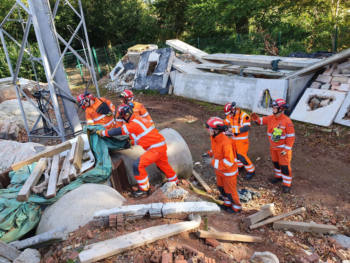 We currently have 3 newly appointed Techs on their initial 2 week USAR tech2 course at <a href="/DSFireUpdates/">Devon and Somerset Fire and Rescue Service</a> #Red1ltd academy. A steep learning curve ahead, and soon join the ranks of <a href="/FireResilience/">NFCC National Resilience</a> <a href="/USAR_Capability/">USAR Capability Team</a> <a href="/HantsIOW_fire/">Hampshire & Isle of Wight Fire & Rescue Service</a> <a href="/NeilOdin/">Neil Odin</a>